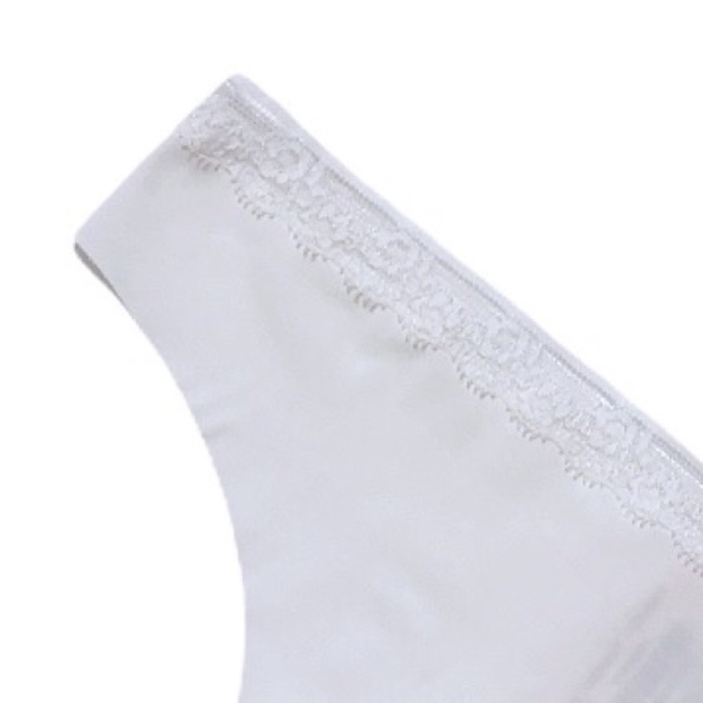 NWT 2013’ Victoria’s Secret White Lace Top Thong - Picture 2 of 6